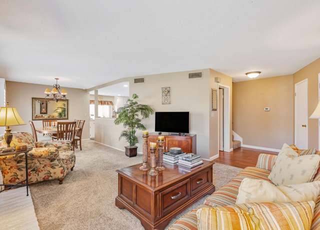 Property at 3100 Swallows Nest Dr, Sacramento, CA 95833, 2 beds, 2.5 baths