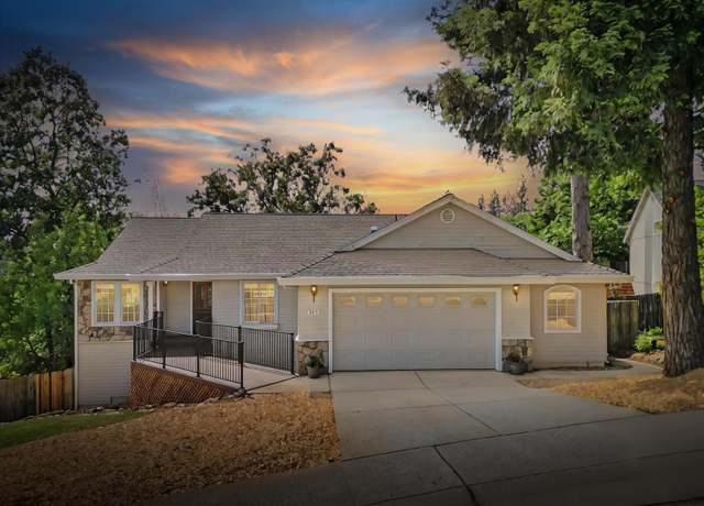 Property at 113 Holbrooke Way, Grass Valley, CA 95945, 2 beds, 2 baths