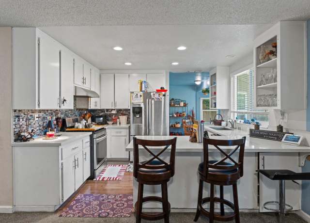 Property at 8348 Arroyo Vista Dr, Sacramento, CA 95823, 4 beds, 2 baths