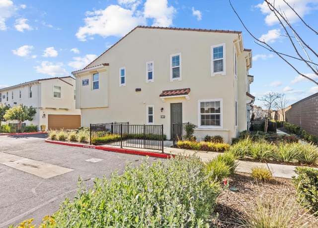 Property at 5301 E Commerce Way #66101, Sacramento, CA 95835, 3 beds, 2.5 baths