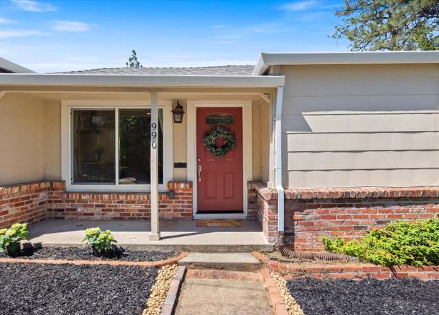 Property at 990 Crescent St, Placerville, CA 95667, 3 beds, 1 bath