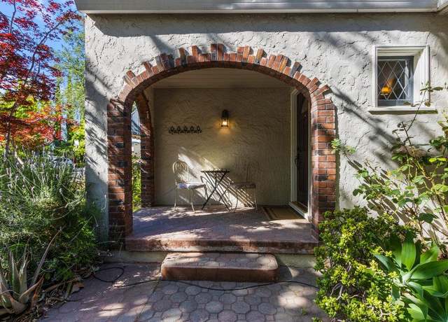 Property at 2709 23rd St, Sacramento, CA 95818, 2 beds, 1 bath