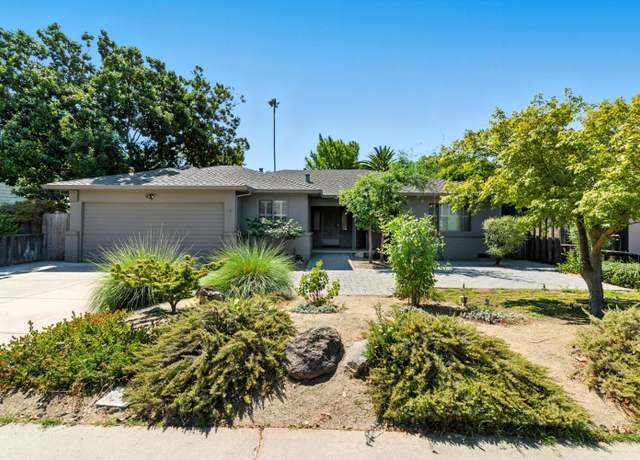 Property at 1030 Elmwood Ave, Stockton, CA 95204, 2 beds, 3 baths