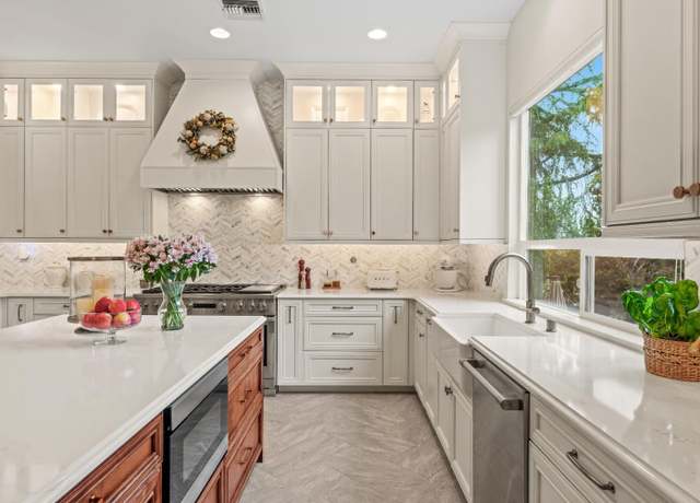 Property at 5065 Silverhawk Way, Auburn, CA 95602, 5 beds, 3 baths