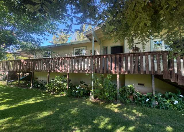 Property at 2705 Vista Roble Dr, Auburn, CA 95603, 3 beds, 2 baths