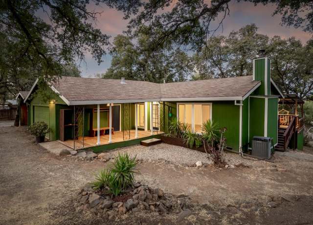 Property at 16492 Mackinaw Way, Grass Valley, CA 95949, 2 beds, 2.5 baths
