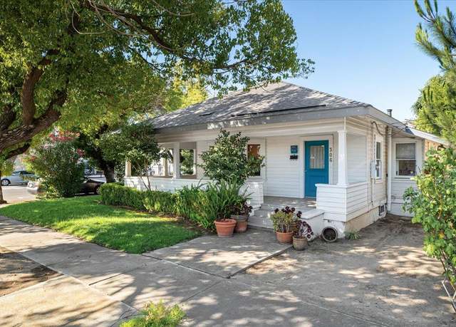Property at 306 N 3rd Ave, Oakdale, CA 95361, 3 beds, 2 baths