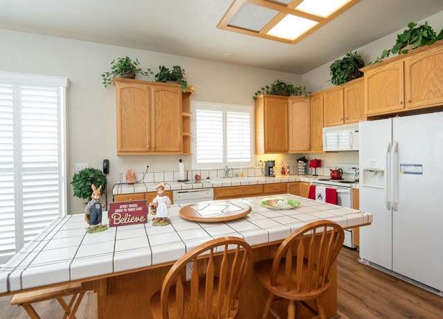 Property at 1337 Table Mountain Dr, Oakdale, CA 95361, 2 beds, 2 baths