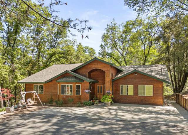 Property at 15583 Auburn Rd, Grass Valley, CA 95949, 3 beds, 2 baths