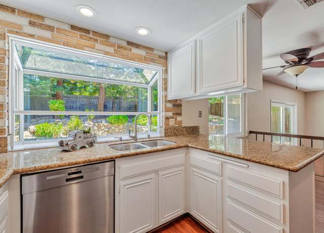 Property at 5544 Montia Ct, Orangevale, CA 95662, 4 beds, 2.5 baths