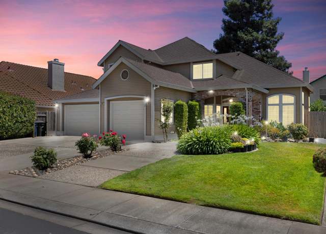 Property at 2012 Lakeview Ct, Modesto, CA 95355, 4 beds, 2.5 baths