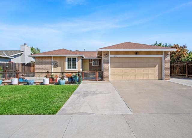 Property at 2029 Woodacre Dr, Modesto, CA 95355, 3 beds, 2 baths