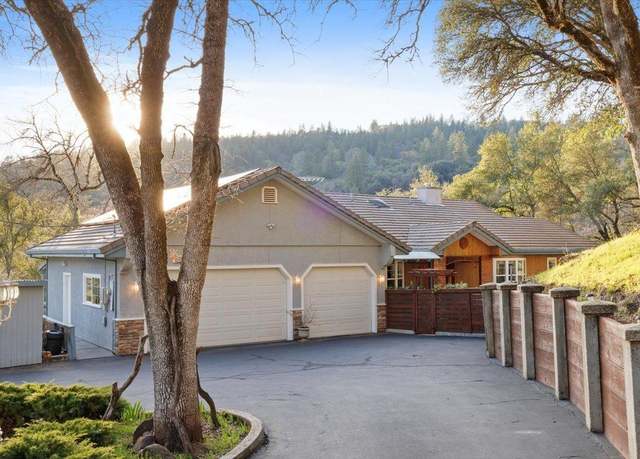 Property at 11822 Lodestar Dr, Grass Valley, CA 95949, 4 beds, 3.5 baths