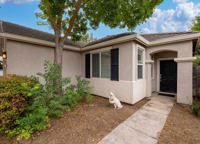 Property at 948 Monarch Ct, Manteca, CA 95337, 3 beds, 2 baths