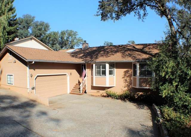 Property at 22916 Sunset Ridge Dr, Auburn, CA 95602, 3 beds, 2.5 baths