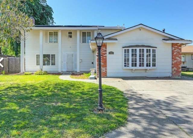 Property at 729 W Cross St, Woodland, CA 95695, 4 beds, 2.5 baths