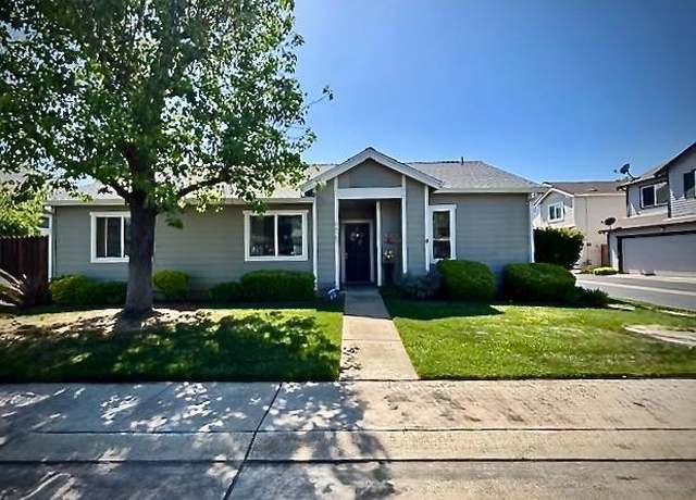 Property at 6425 Laguna Mirage Ln, Elk Grove, CA 95758, 2 beds, 2 baths