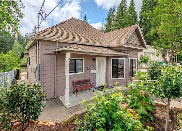 Property at 407 Chapel St, Grass Valley, CA 95945, 3 beds, 2 baths