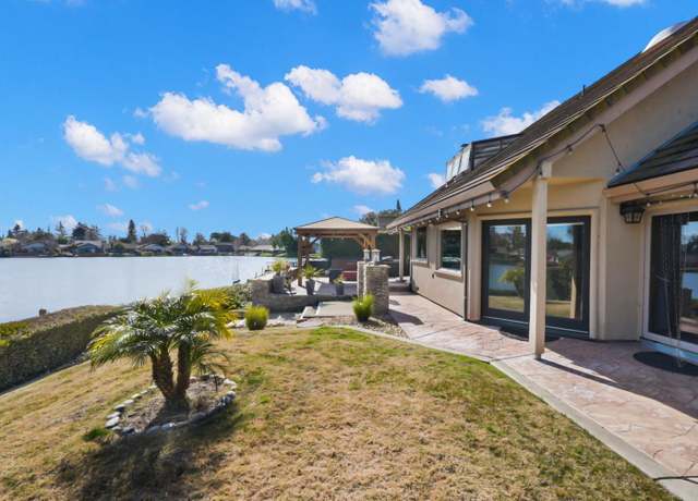 Property at 4044 Fort Donelson Dr, Stockton, CA 95219, 4 beds, 4.5 baths