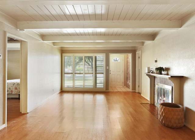 Property at 1132 Douglas Rd, Stockton, CA 95207, 3 beds, 1 bath
