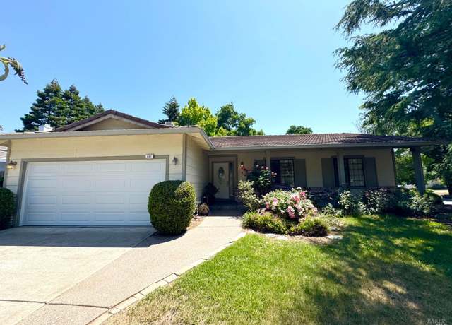 Property at 401 Oakwood Dr, Fairfield, CA 94534, 3 beds, 2 baths