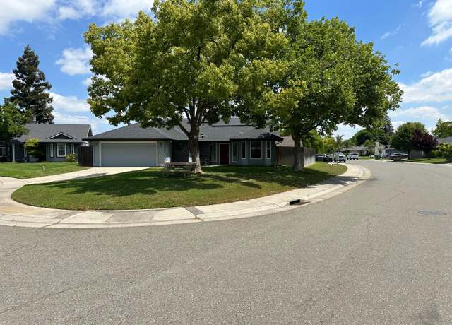 Property at 633 Holly Ct, Galt, CA 95632, 3 beds, 2 baths