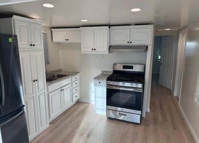 Property at 2399 E 14th St #52, San Leandro, CA 94577, 1 bed, 1 bath