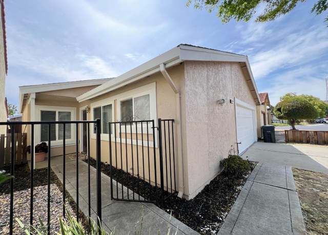 Property at 3141 Hemlock St, Antioch, CA 94509, 3 beds, 2 baths