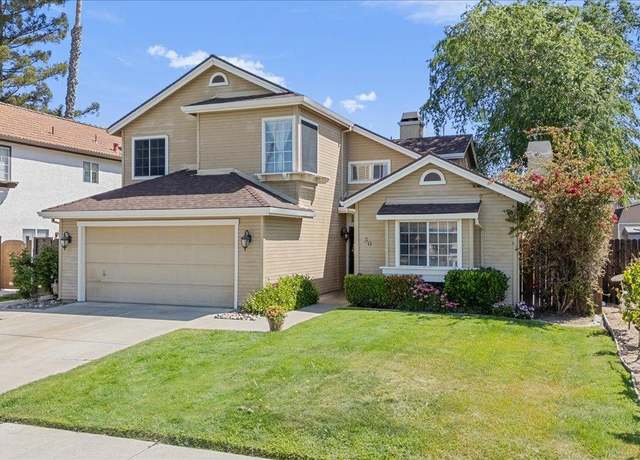 Property at 30 S Hickory Ave, Tracy, CA 95376, 4 beds, 3 baths