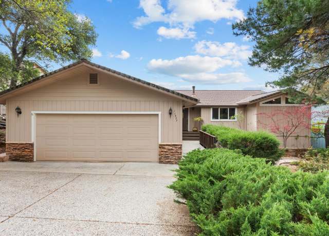 Property at 11527 Madrone Ct, Auburn, CA 95602, 3 beds, 2.5 baths