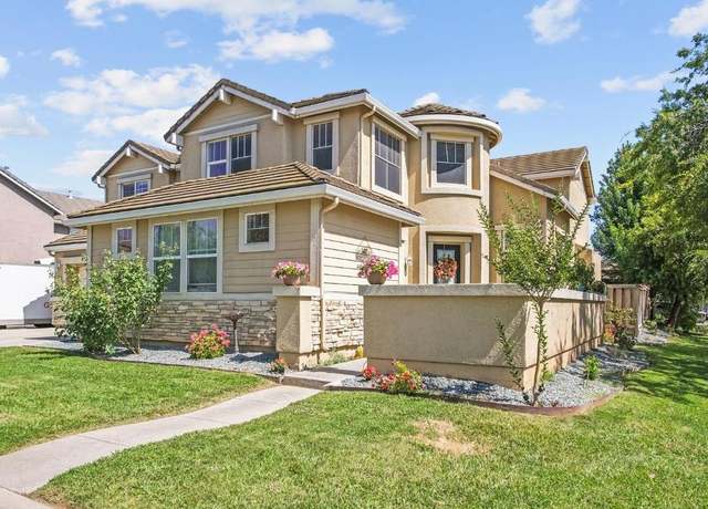 Property at 1883 Packsaddle St, Oakdale, CA 95361, 5 beds, 3.5 baths