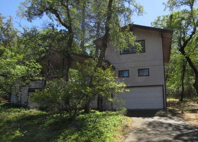 Property at 18499 Fair Oaks Dr, Penn Valley, CA 95946, 3 beds, 2 baths