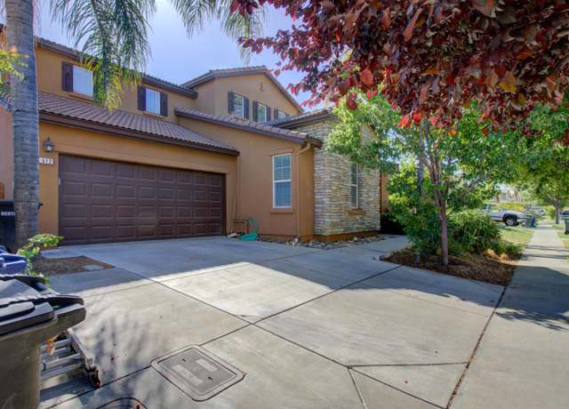 Property at 512 Squash Creek Ln, Patterson, CA 95363, 5 beds, 3.5 baths