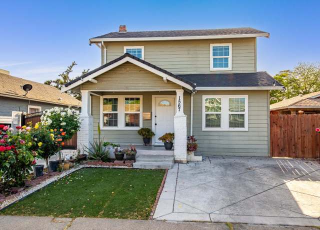 Property at 1567 Hiawatha Ave, Stockton, CA 95205, 4 beds, 2 baths