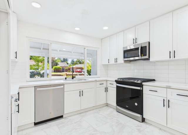 Property at 5310 Nugget Rd, Fair Oaks, CA 95628, 4 beds, 2 baths