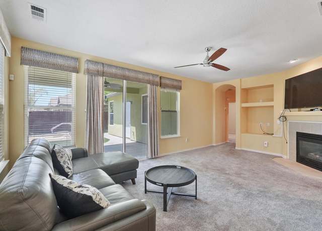 Property at 2347 Portsmouth Dr, Lodi, CA 95242, 4 beds, 2 baths