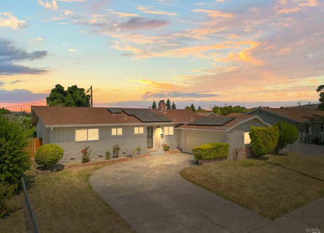 Property at 1325 Taft St, Fairfield, CA 94533, 3 beds, 2 baths