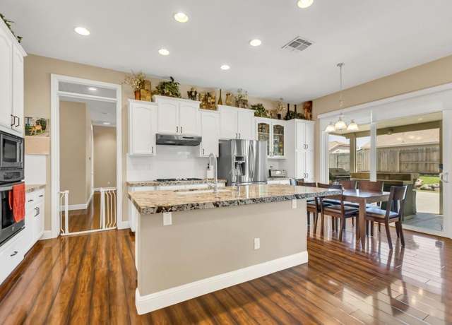 Property at 929 Jordine Way, Galt, CA 95632, 5 beds, 2.5 baths