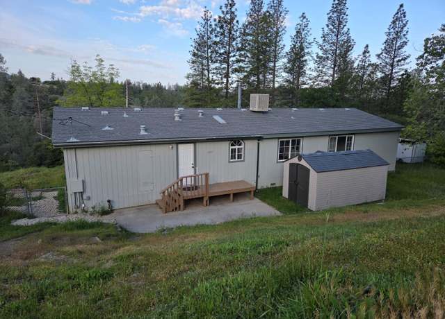 Property at 13511 Mccarter Way, Grass Valley, CA 95949, 4 beds, 2 baths