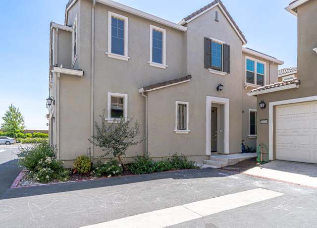 Property at 10448 Oboe Way, Elk Grove, CA 95757, 3 beds, 2.5 baths