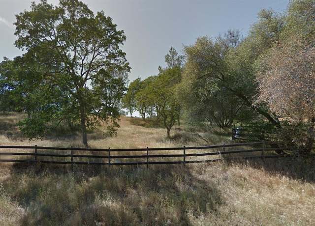 Property at 32728 Meadow Ridge Rd, Coarsegold, CA 93614
