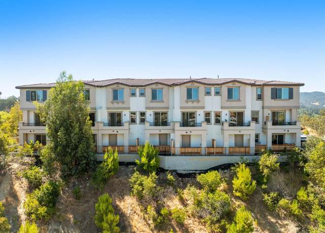 Property at 533 Laurel Knoll Ct, Martinez, CA 94553, 3 beds, 3 baths