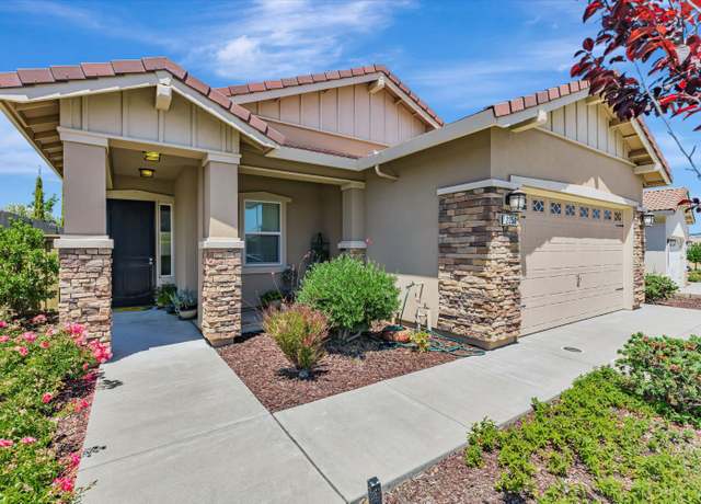 Property at 2250 Hayloft Dr, Folsom, CA 95630, 4 beds, 2 baths
