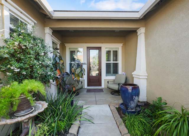 Property at 228 Northampton Way, Newman, CA 95360, 3 beds, 2 baths