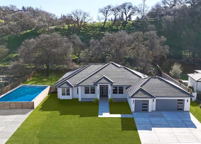 Property at 10318 Fox Borough Dr, Oakdale, CA 95361, 4 beds, 3 baths