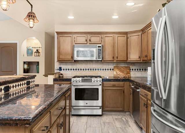 Property at 16924 Oscar Dr, Grass Valley, CA 95949, 3 beds, 3 baths