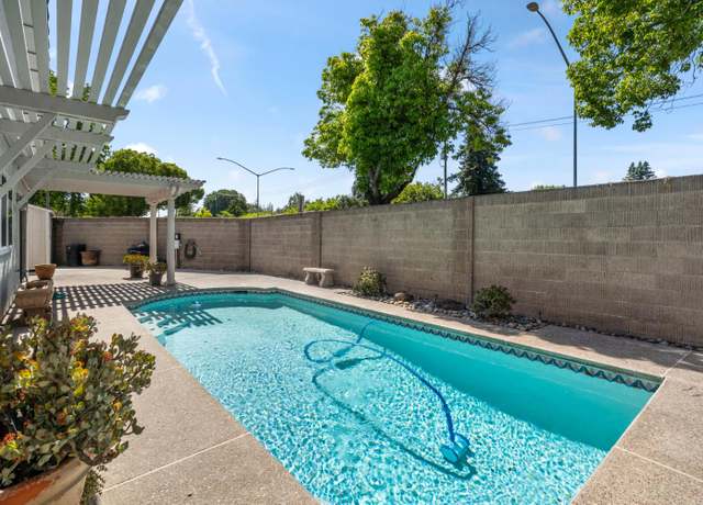 Property at 500 Covey Ln, Tracy, CA 95376, 3 beds, 2 baths