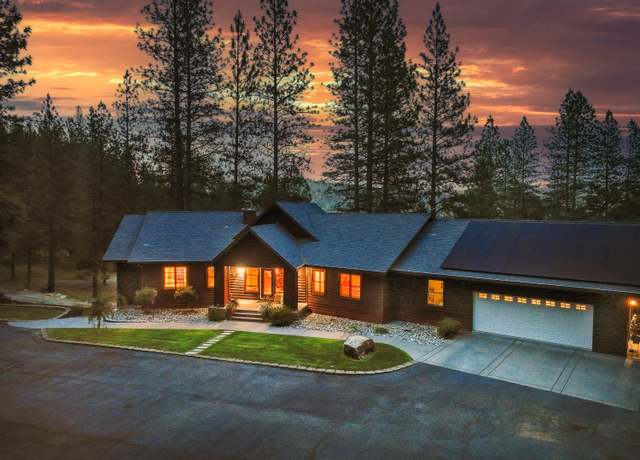 Property at 16160 Willow Glen Rd, Brownsville, CA 95919, 3 beds, 3.5 baths