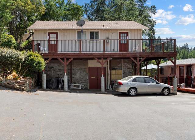 Property at 308 N Washington St, Sonora, CA 95370, 8 beds, 1 bath