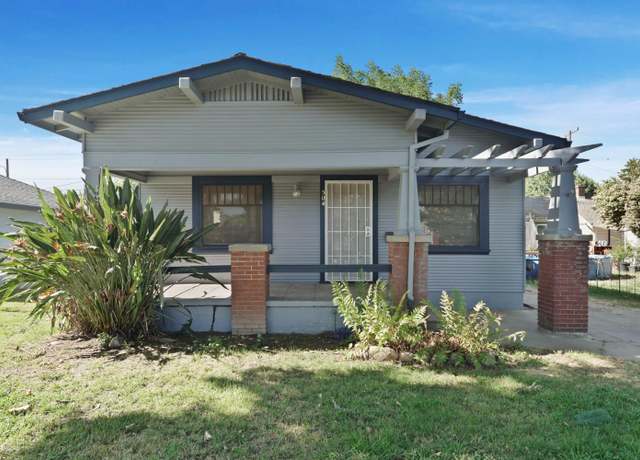 Property at 504 E Walnut St, Lodi, CA 95240, 2 beds, 1 bath